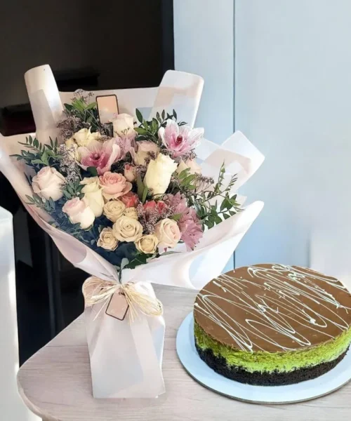 frostedblooms-Cake and Flowers Combo