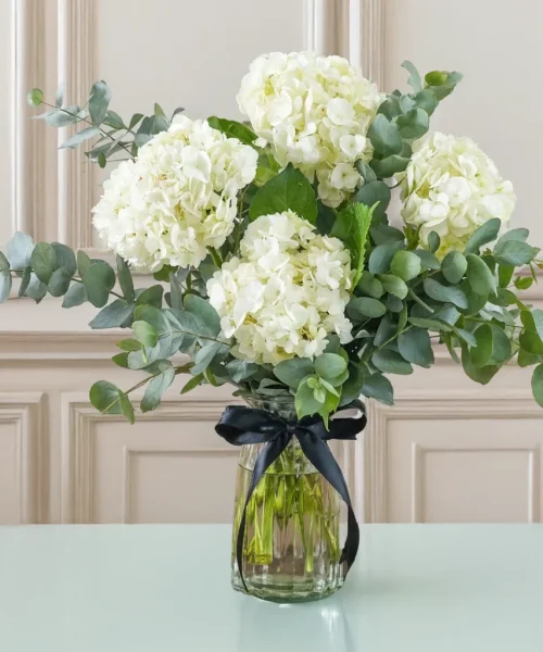 Classic_White_Hydrangeas_img