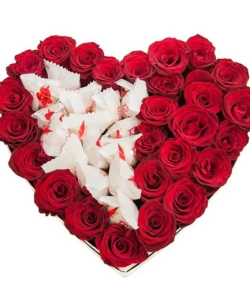 Sweet Box with Roses img