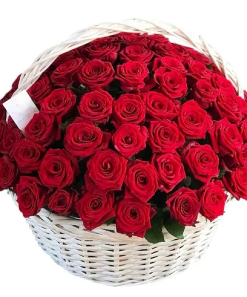 luxury-naomi-roses-in-a-basket-img